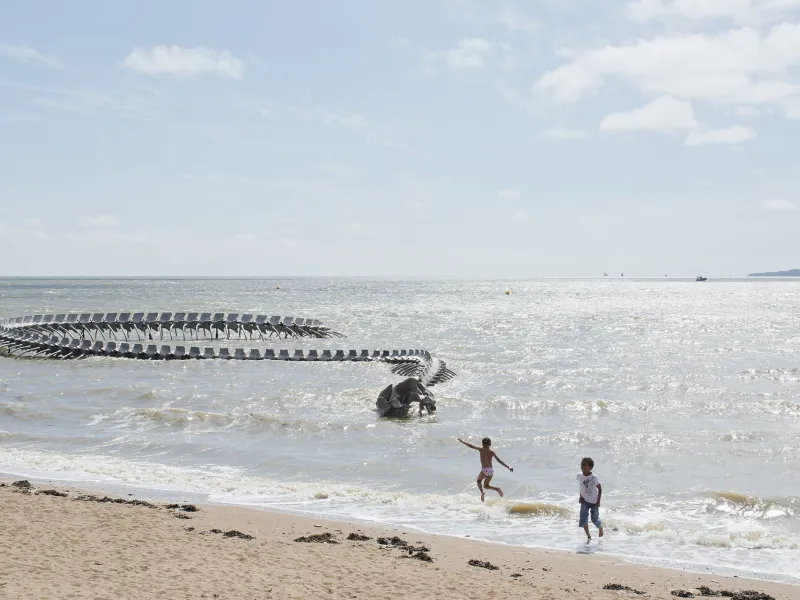 Huang Yong Ping Serpent d’océan à Saint-Brevin-les-Pins