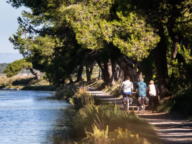 Clos Sainte-Lucie à vélo