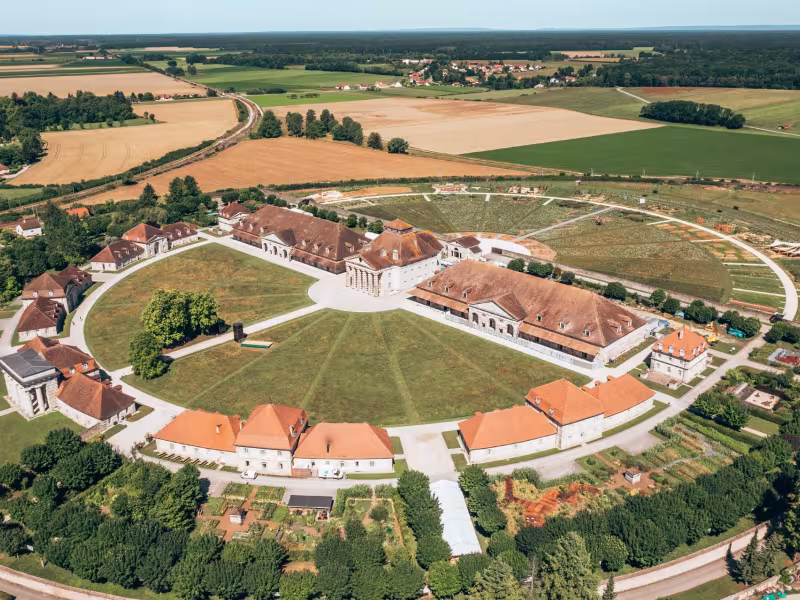 Saline Royale d'Arc et Senans, vue en drone