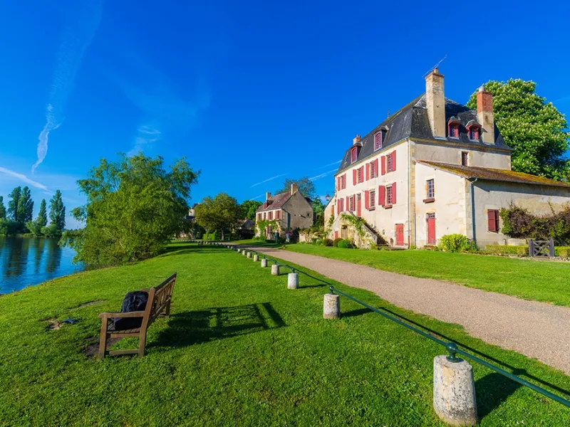 Balade à Apremont-sur-Allier sur les bords de la rivière