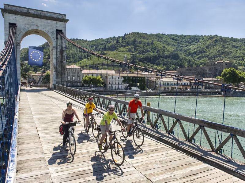 Passerelle de Condrieu
