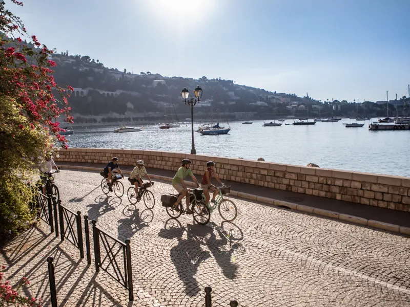 Villefranche sur La Méditerranée à vélo