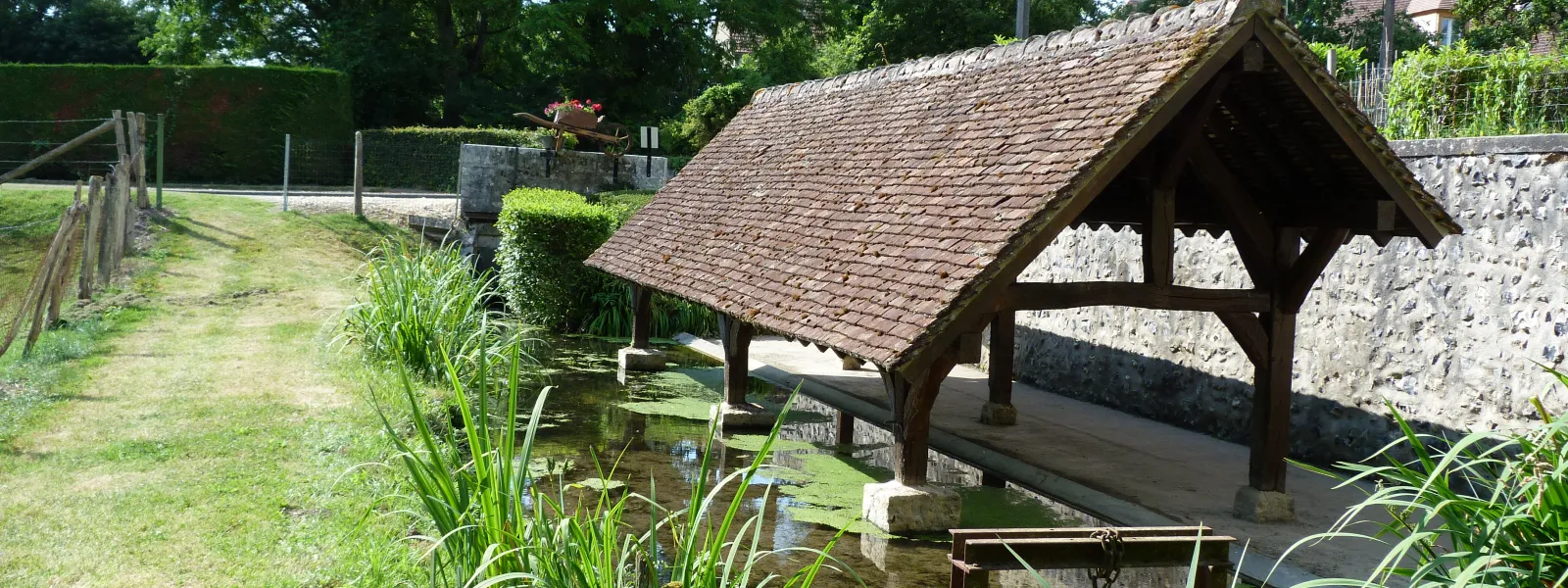 Lavoir à Cernoy-en-Berry