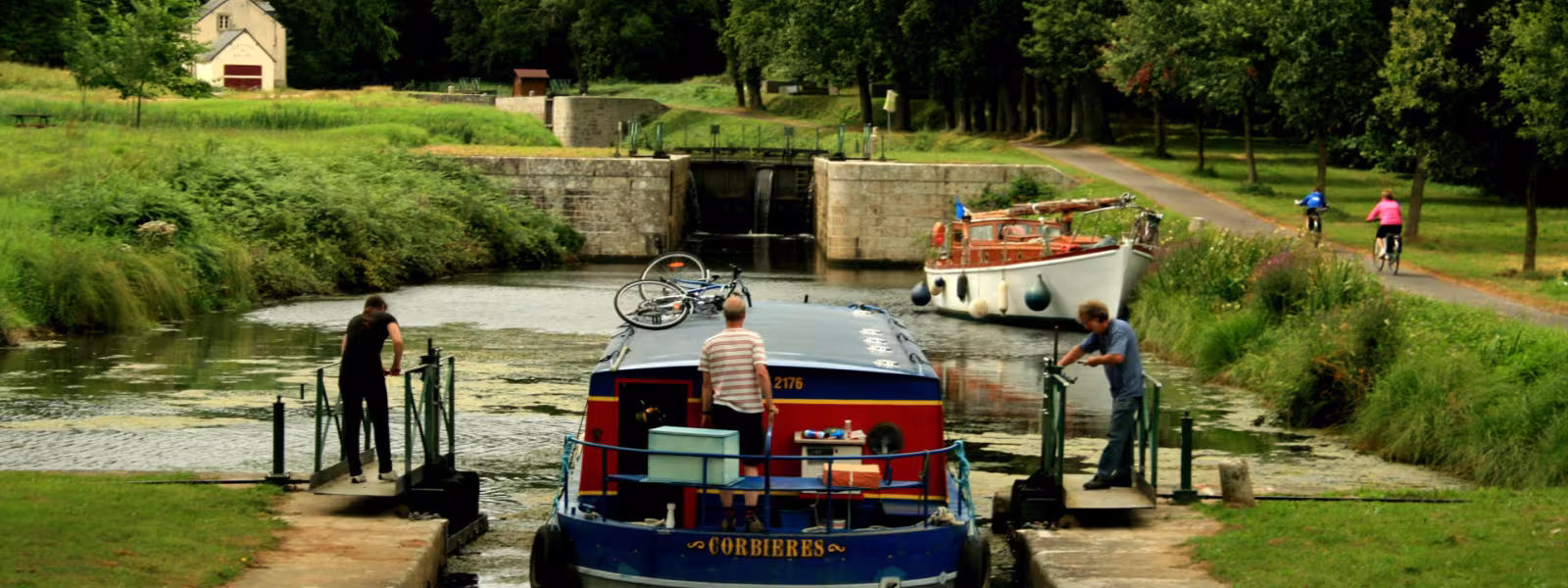 Bief de partage d'Hilvern sur le Canal de Nantes à Brest