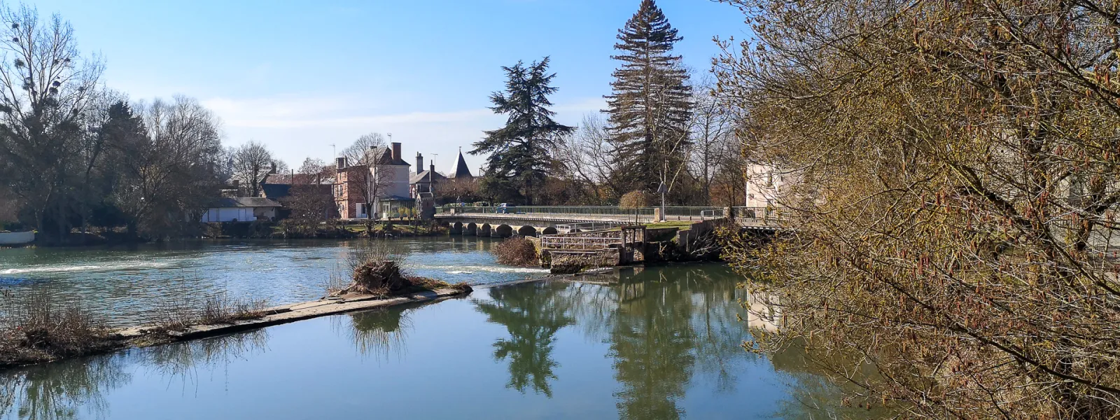 Pont-de-Ruan et son moulin