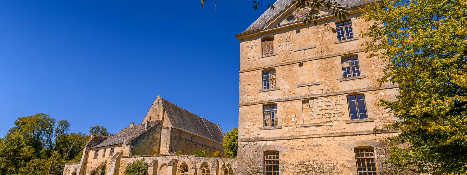 Abbaye de La Clarté-Dieu à Saint-Paterne