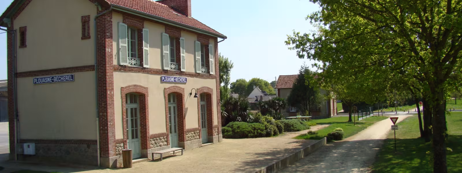 Gare de Plouasne - Voie 3 Saint Malo - Rhuys