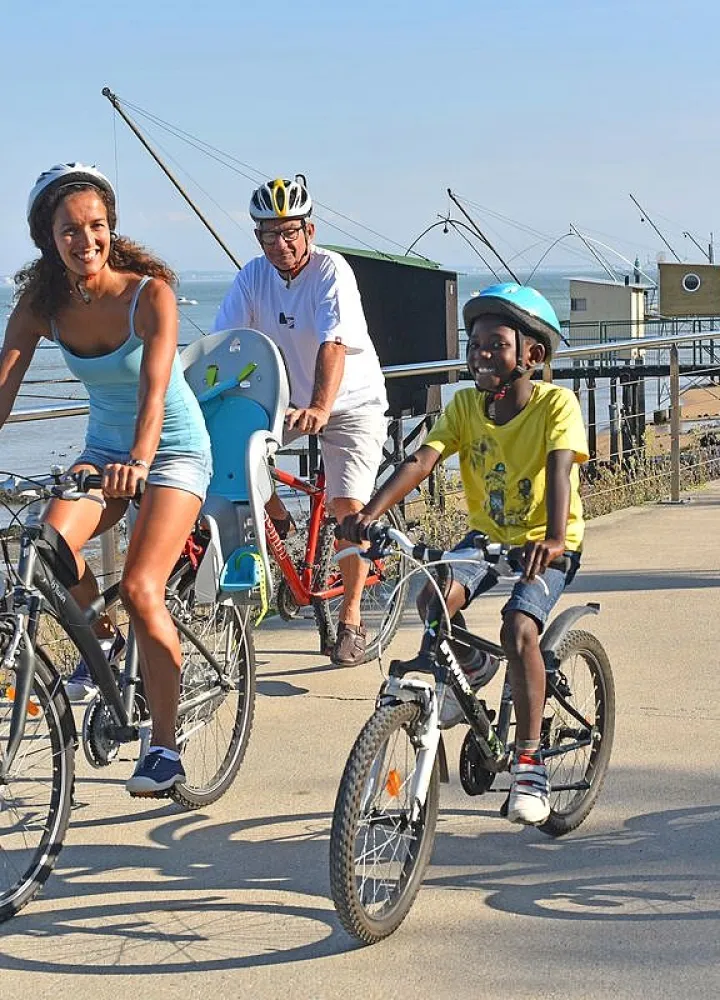 Bord de mer à Saint-Nazaire en vélo en famille