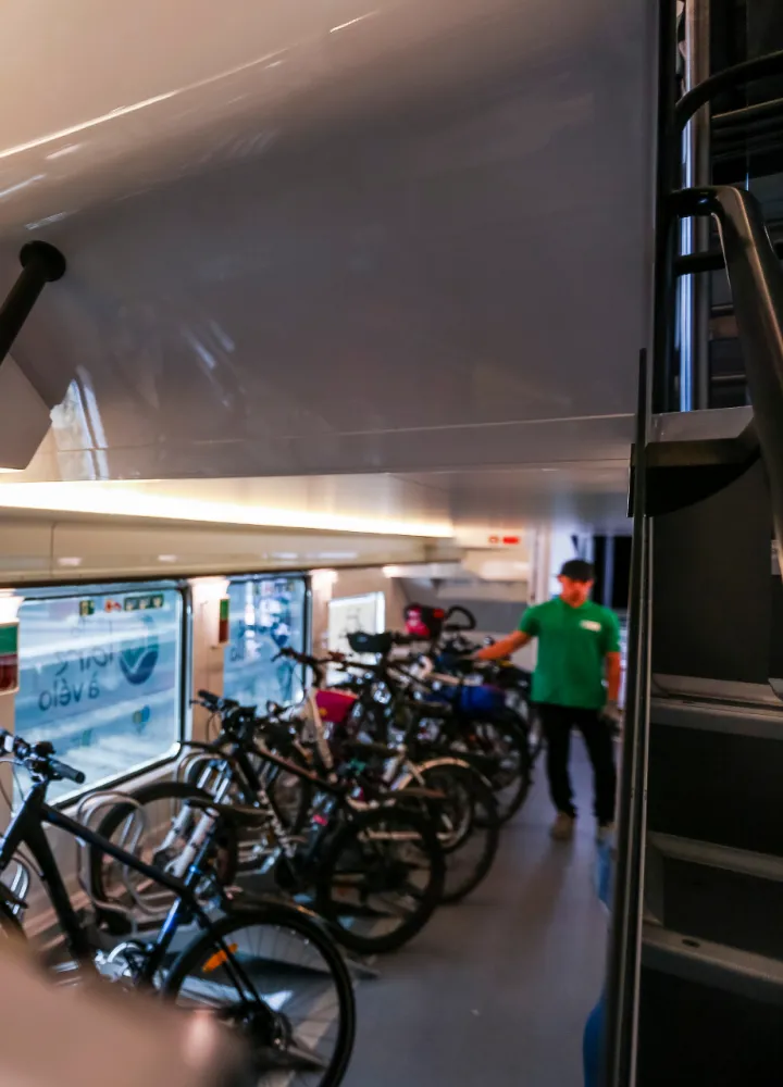 Emplacement sacoches et vélo - Train Vélo Loire