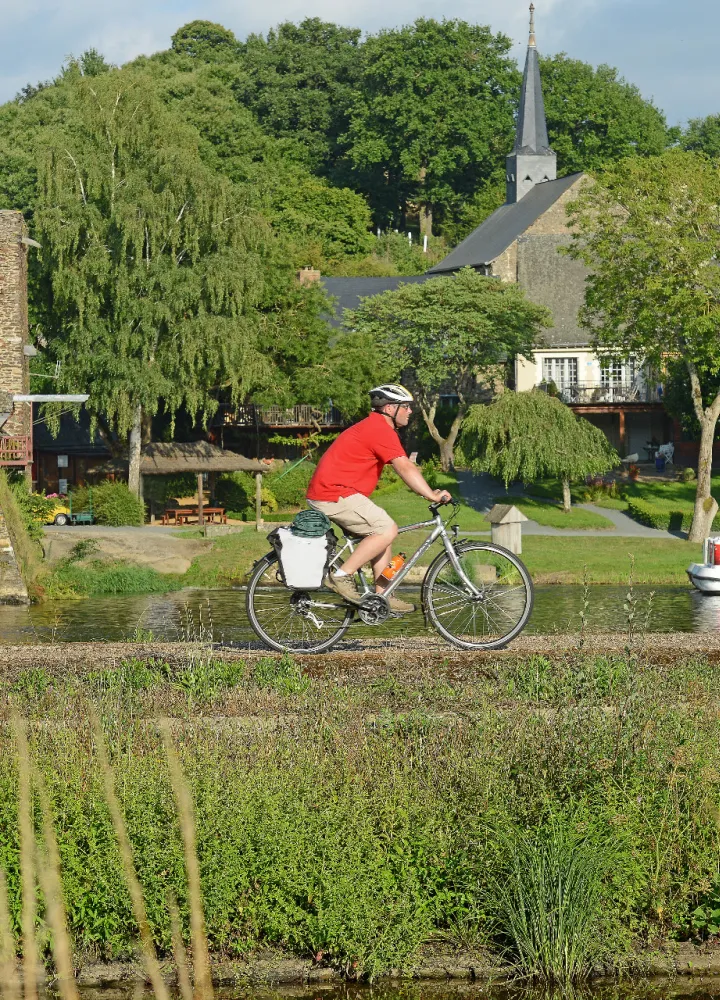 Port de Mayenne à vélo