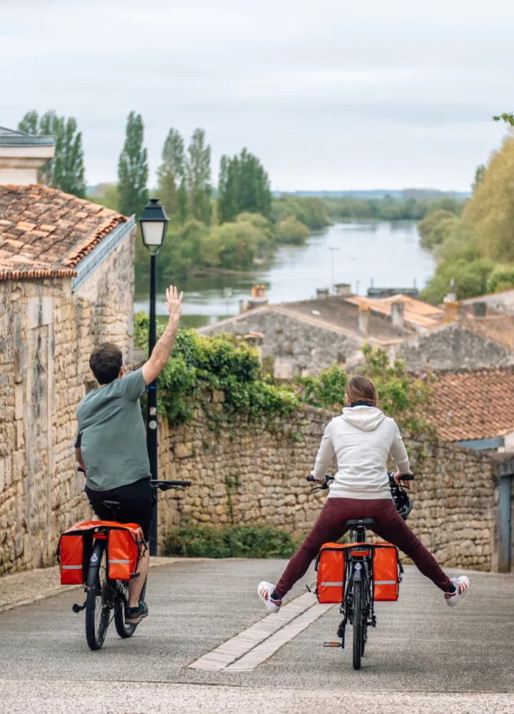 Balade à vélo dans les rues de Saint-Savinien