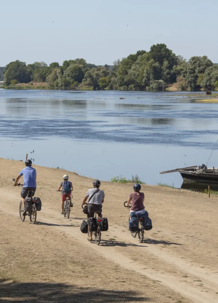 Saint-Dye-sur-Loire sur La Loire à Vélo