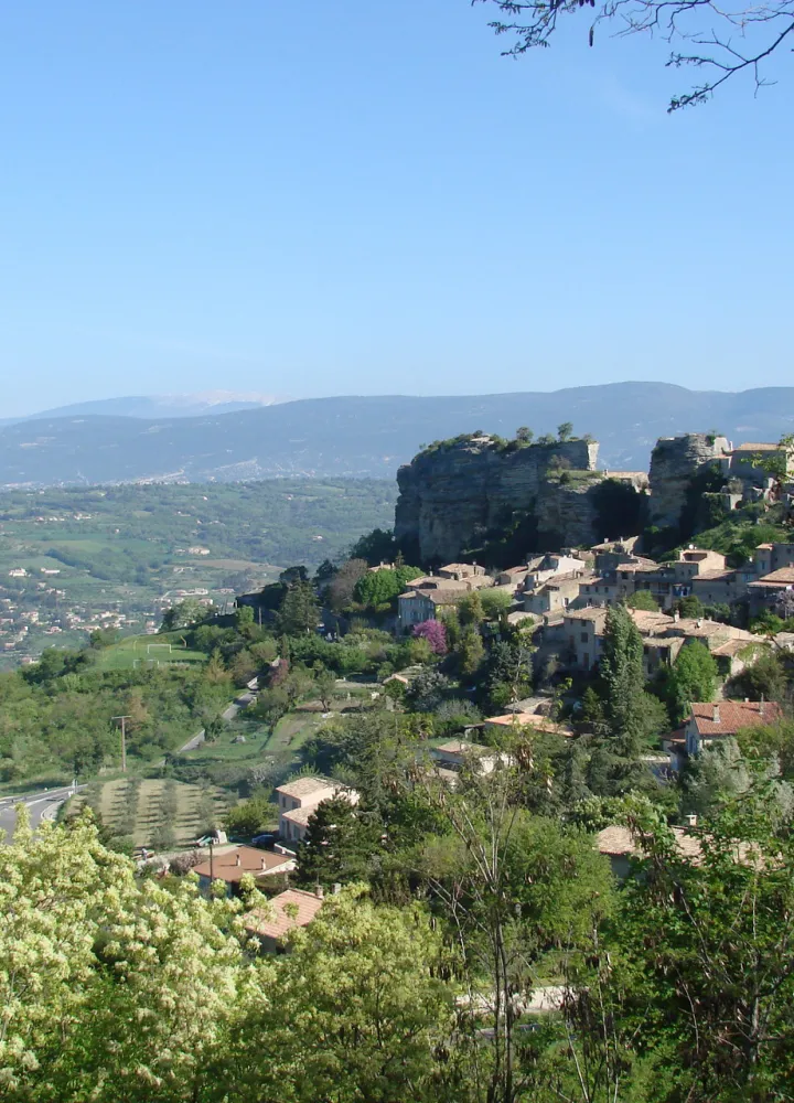 Village de Saignon sur la Méditerranée à vélo