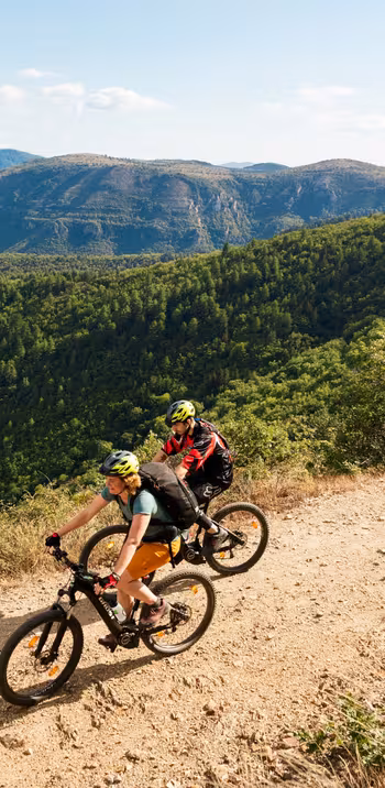 Envie d'une aventure itinérante à VTT ou en gravel ?
