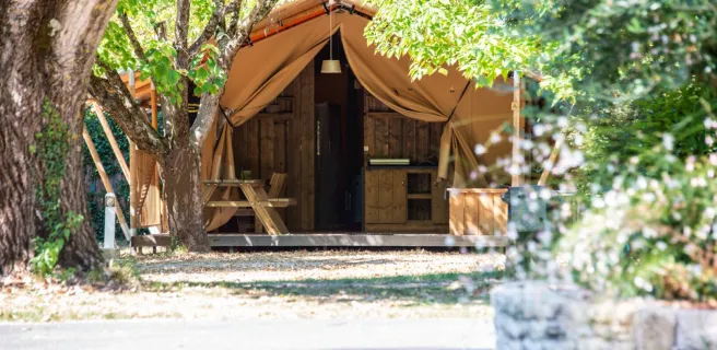 Lodges/Trappeurs/Roulottes/Cabins Gervanne Camping