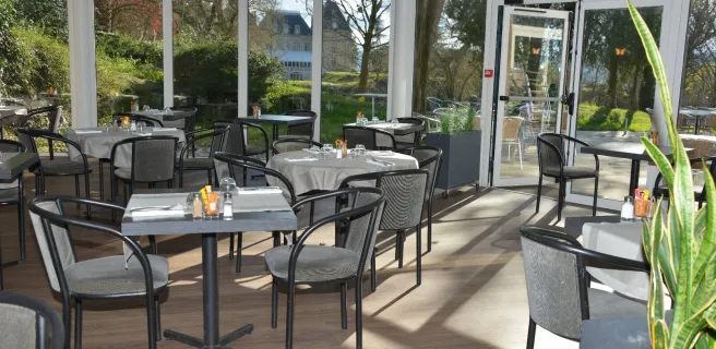 Restaurant le 19