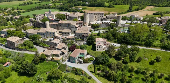 Saint-Vincent-de-Barrès: a village with outstanding character