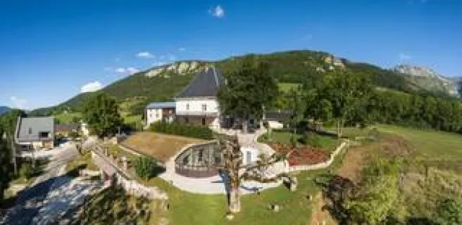 Chateau des Girards