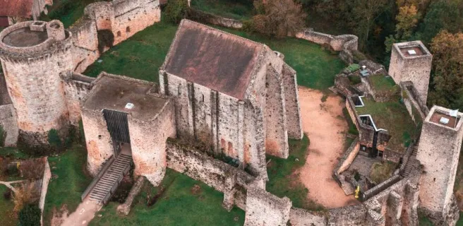 Château de la Madeleine automne
