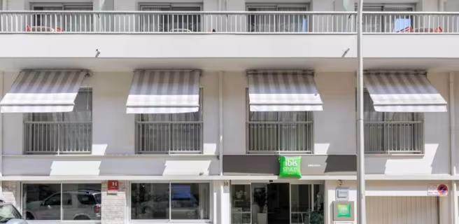 Façade de l'Hôtel Ibis Style Menton Centre