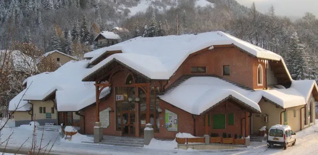 La Maison de la vallée accueille l'Office de tourisme de Pont du Fossé