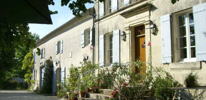 Les Chambres des Bujours