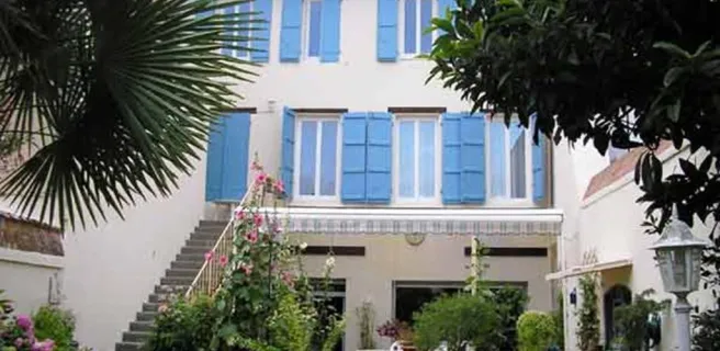 M. Provensal guest rooms