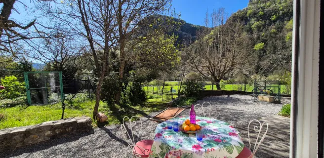 Coin repas extérieur