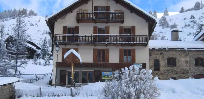 Les Mille Cols (formerly Le Val d'Azur)