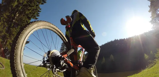 Location de VTT électriques Escapade à La Voreille