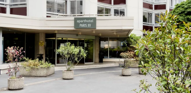 Façade de l'aparthotel Adagio Paris XV
