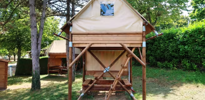 Une tente bivouac en location