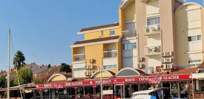 HÔTEL PORT BEACH