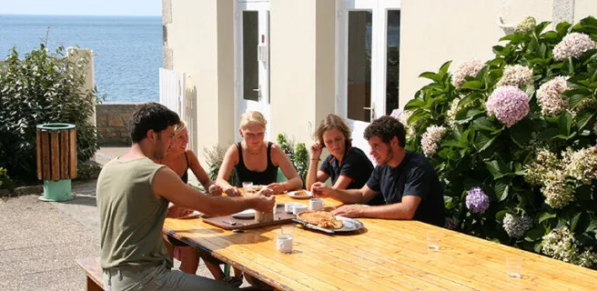 ©tous droits réservés.