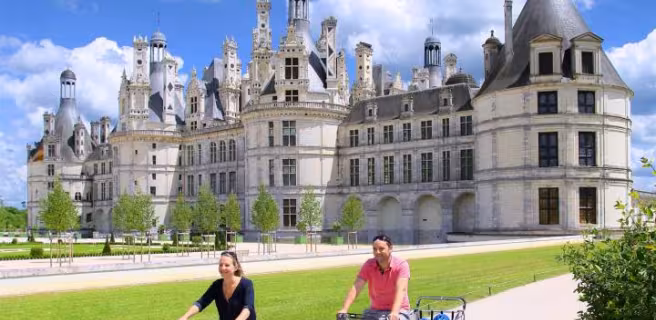 Location de vélos et rosalies à Chambord