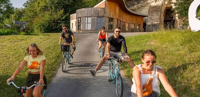 CLAN - Location de vélos VTC VTT VAE