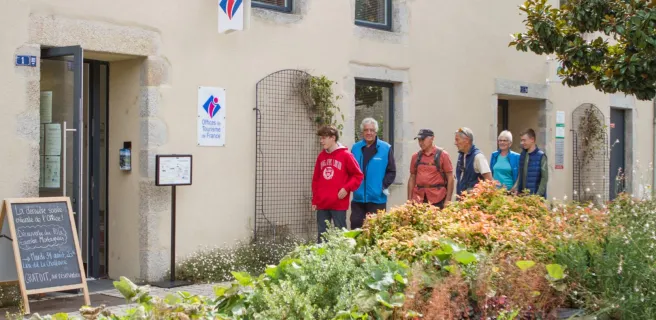 Alexandra Papin alexandrapapinphotographie@gmail.com