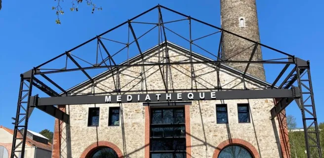 MEDIATHEQUE VICTOR-JARA ET LA TOUR A PLOMB