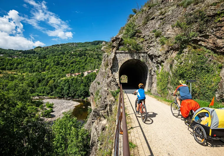 L'Ardèche secrète à vélo sur la Dolce Via