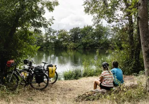 Pause vélo entre Auxonne et Saint-Seine-en-Bâche