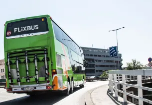 Met de bus