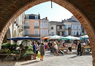 Villeneuve-sur-Lot , cité de caractère