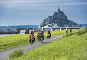 Indrukwekkende aankomst met de fiets bij Mont Saint-Michel