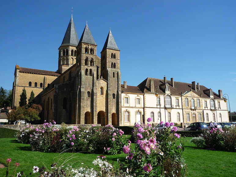 Visite de la basilique de Paray-le-Monial