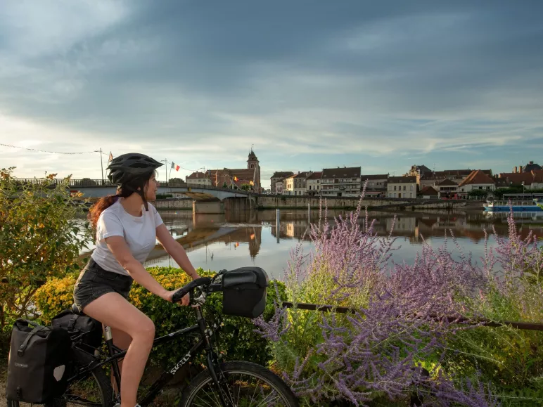 Vue sur Verdun-sur-le-Doubs